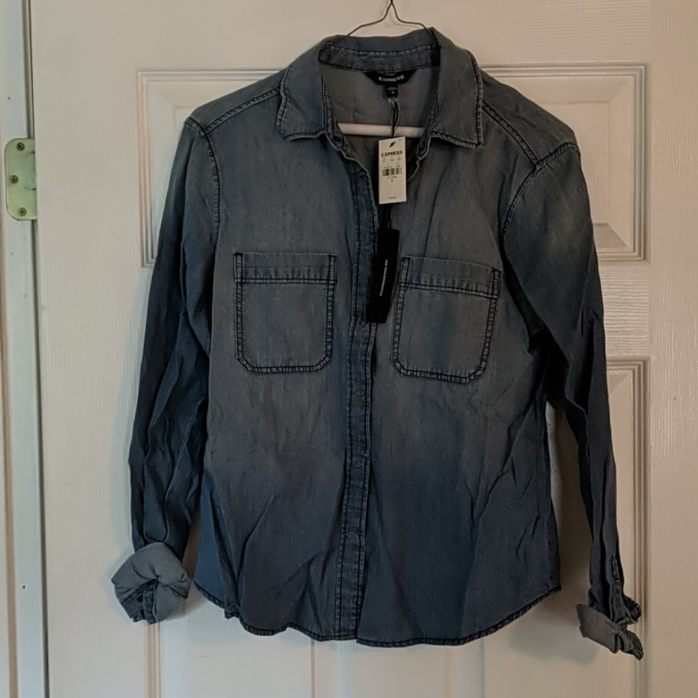 Lightweight Denim Button Down shirt
